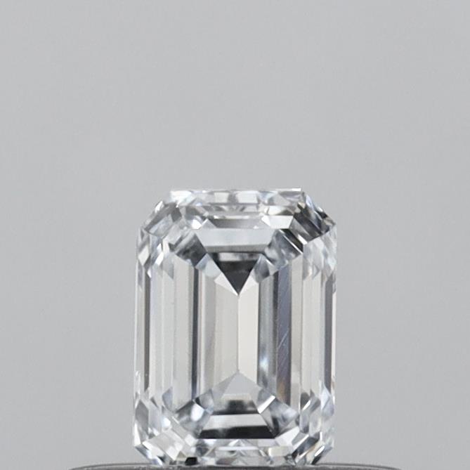 Actual 0.3 carat G Emerald lab-grown diamond