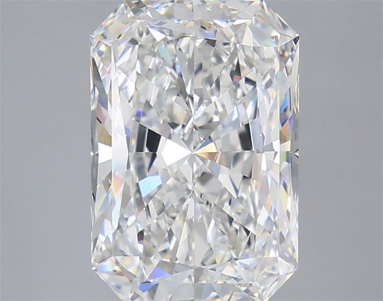3.03 carat e VS1 EX Cut IGI radiant diamond