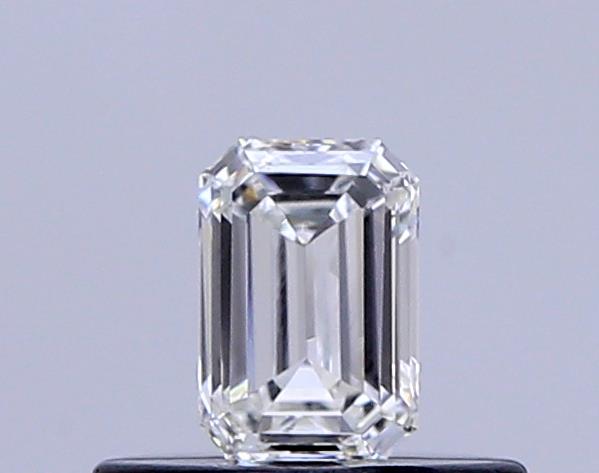 Actual 0.27 carat F Emerald lab-grown diamond
