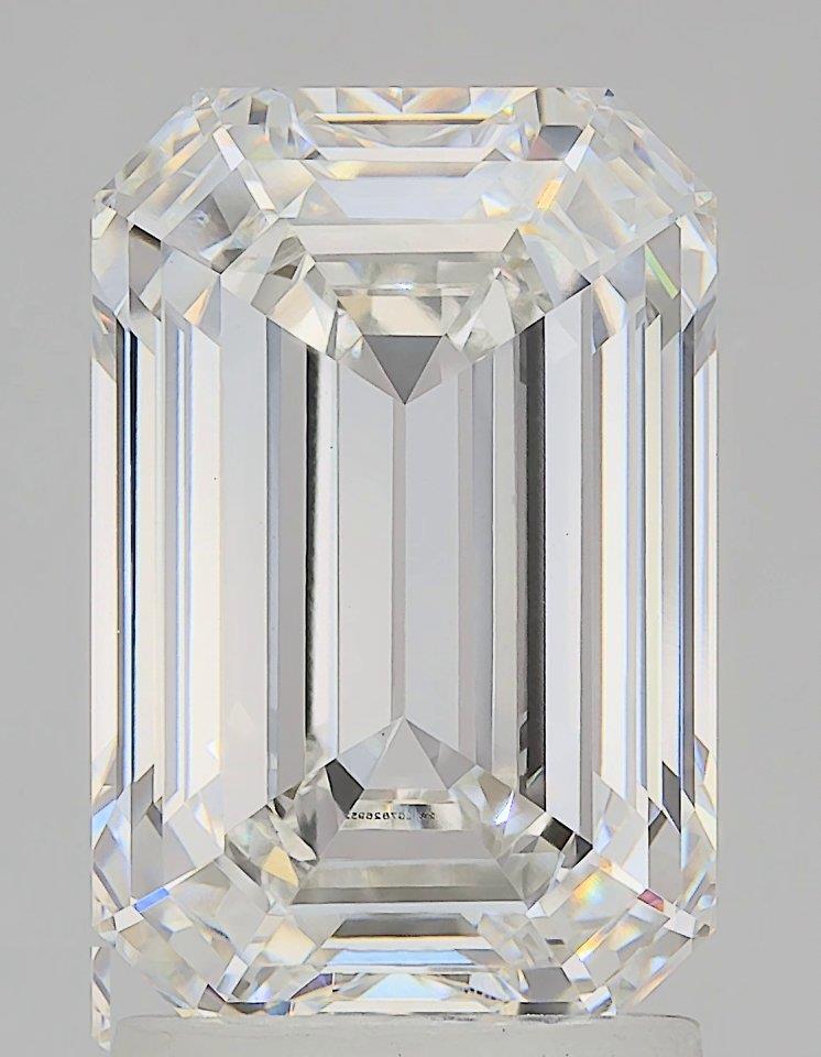 3.16 carat f VVS2 EX Cut IGI emerald diamond