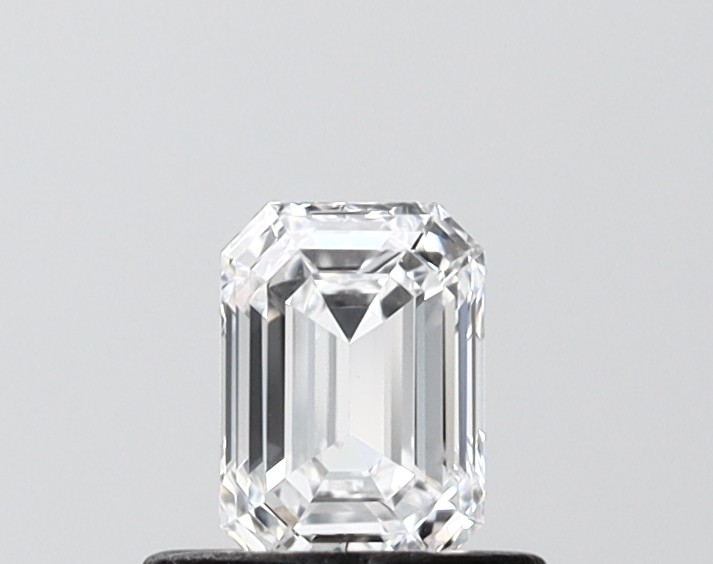 0.55 ct. emerald Lab Grown Diamond front image