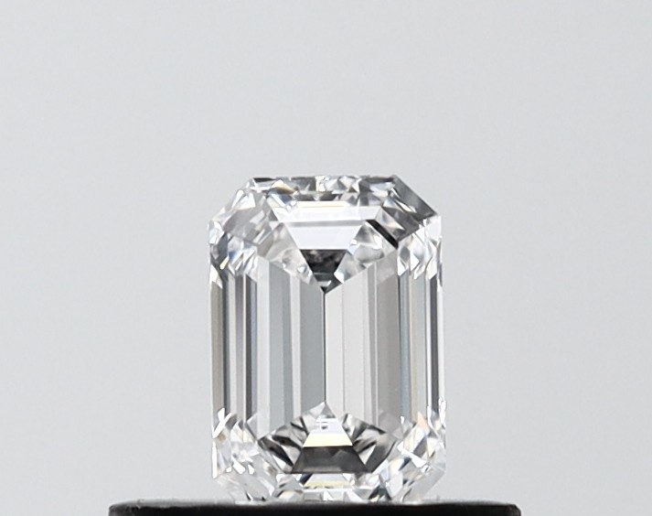 0.51 ct. emerald Lab Grown Diamond front image