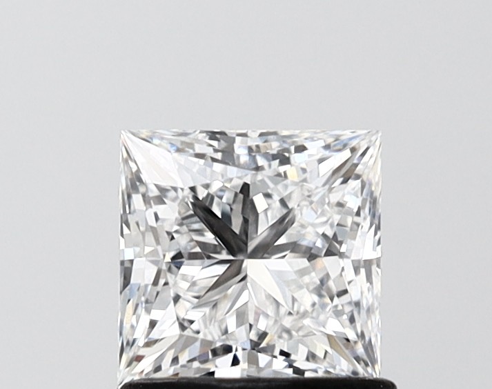1.07 ct. princess Lab Grown Diamond front image