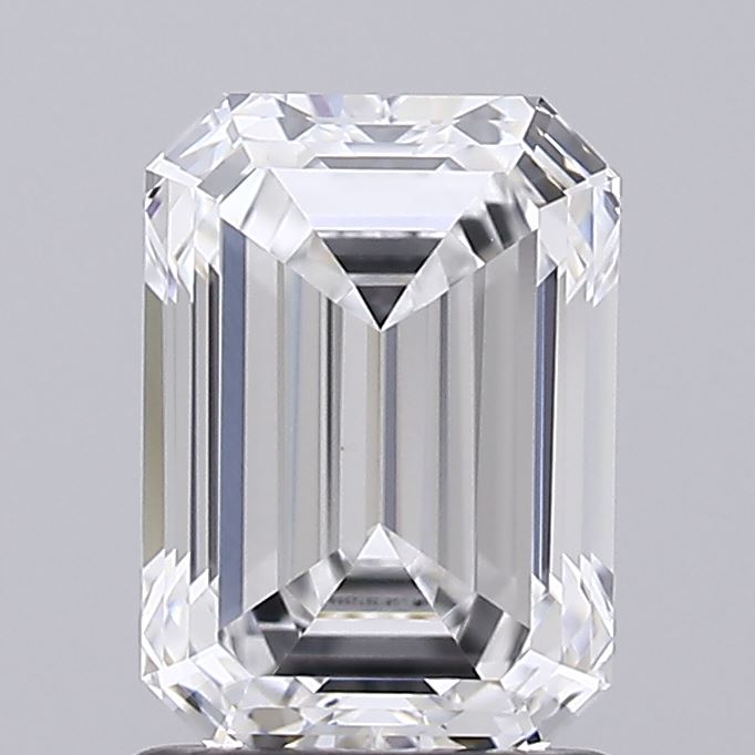 1.52 ct. emerald Lab Grown Diamond front image