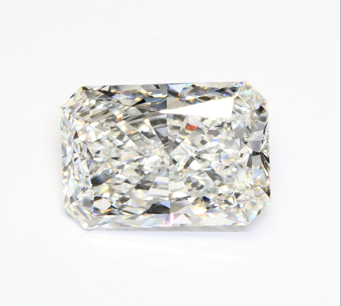 18.05 ct. radiant Lab Grown Diamond front image