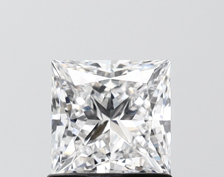 1.05 ct. princess Lab Grown Diamond front image