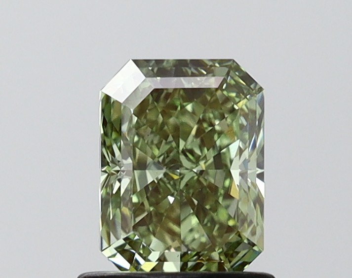 1.09 ct. radiant Lab Grown Diamond front image
