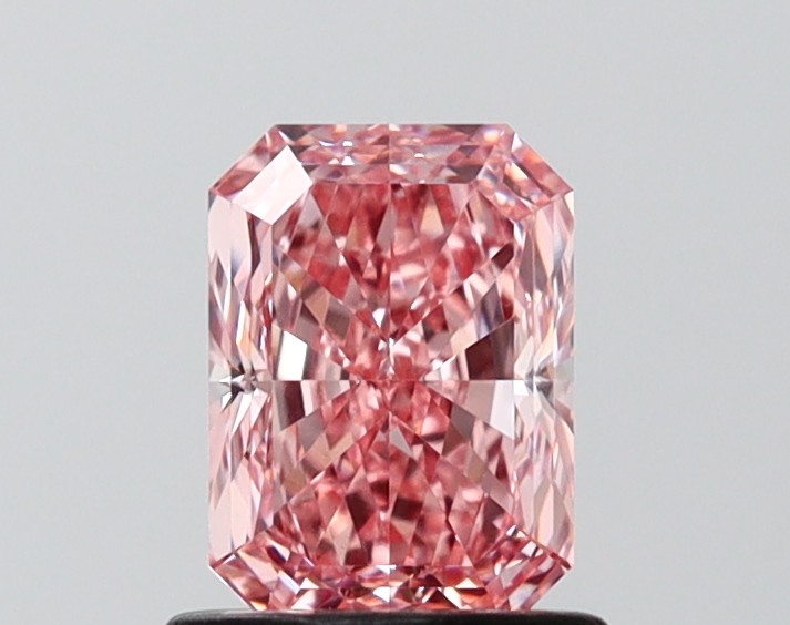 1.08 ct. radiant Lab Grown Diamond front image
