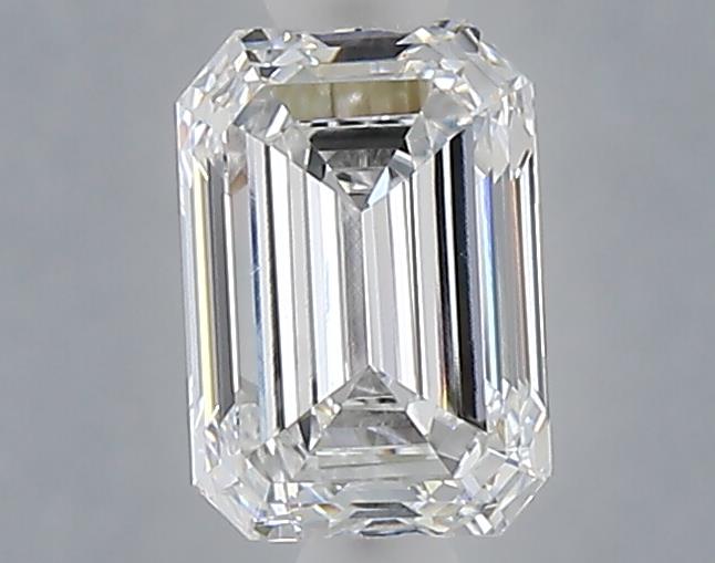 1.05 ct. emerald Lab Grown Diamond front image