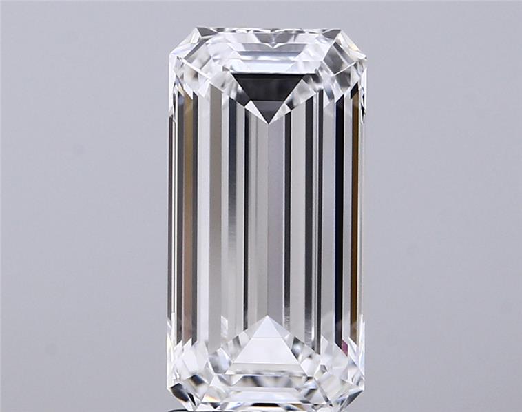 3.06 ct. emerald Lab Grown Diamond front image