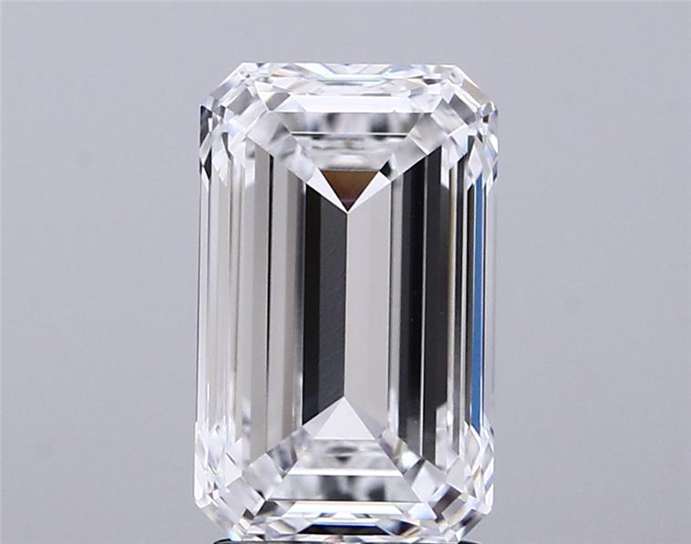 3.05 ct. emerald Lab Grown Diamond front image