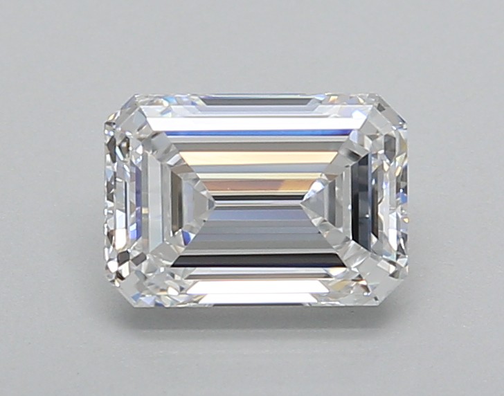 1.02 ct. emerald Lab Grown Diamond front image