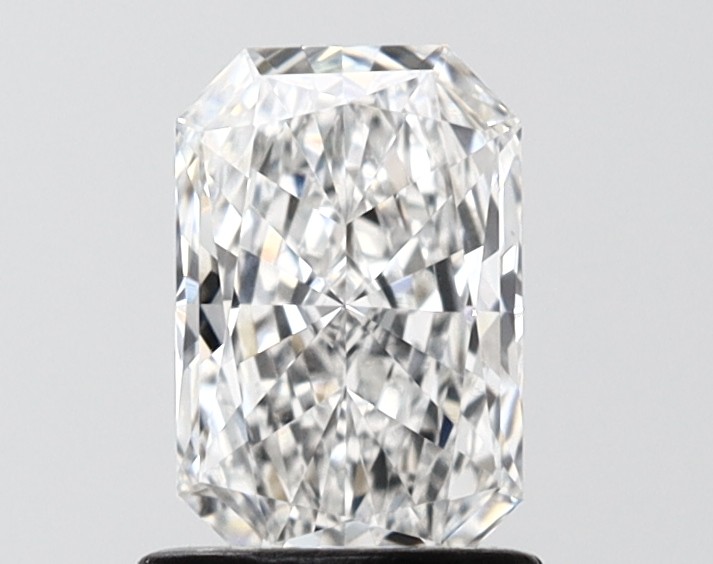 1.03 ct. radiant Lab Grown Diamond front image