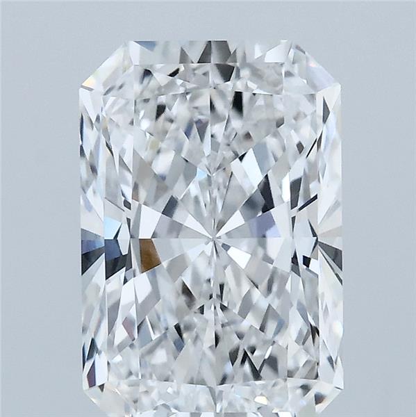 3.02 ct. radiant Lab Grown Diamond front image