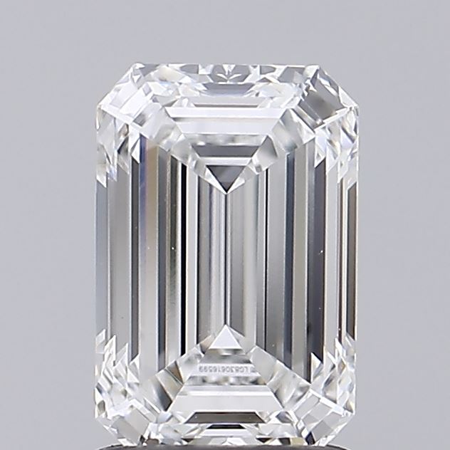 1.54 ct. emerald Lab Grown Diamond front image