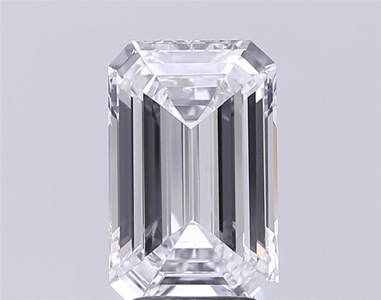 3.05 ct. emerald Lab Grown Diamond front image